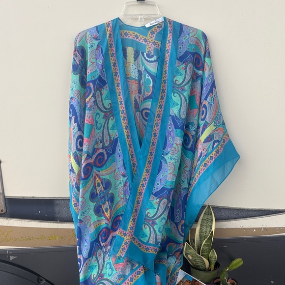 Robert Graham Tops - Colorful Paisley Kimono